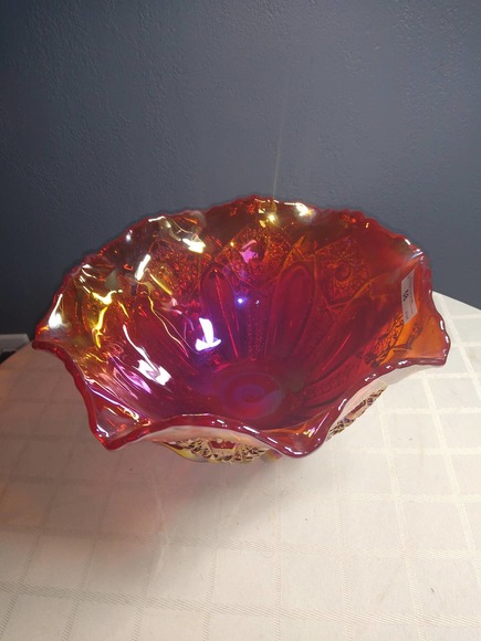 Red hobstar carnival glass ruffled bowl - Picture 2 of 5
